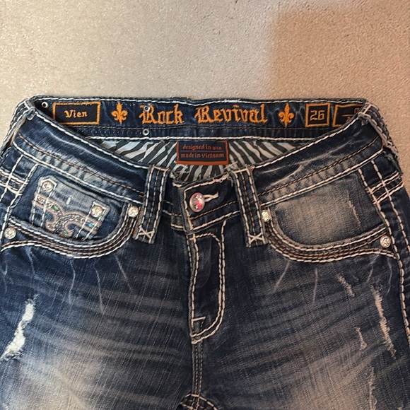 Rock, revival, distressed, mid rise, ankle, skinny jeans - Picture 5 of 8